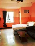 Haus of Emerald Studio Condo - Tipolo - Homestays