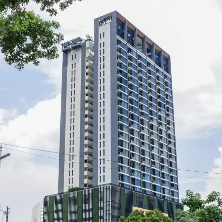 Beacon Executive Suites by Procare Comfort Отели рядом с достопримечательностью «Особняк Саффолк-хаус»