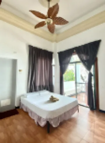 Gracey Dive Resort And Restaurant