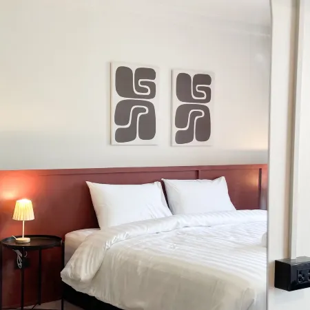 Quicky Stay Hotel Suphanburi