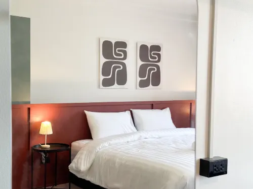 Quicky Stay Hotel Suphanburi