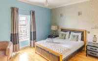 Royal Mile Apartments by Joivy