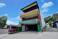 OYO 95180 Enshe Guest House Syariah