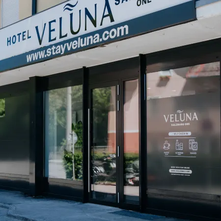 VELUNA Salzburg One Отели рядом с достопримечательностью «Леопольдскрон-Моос»