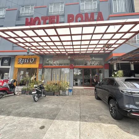 Townhouse Oak near RSUD Dr. Zainoel Abidin formerly Poma Hotel