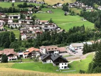 Apartment Pedescin Hoteles en Ortisei