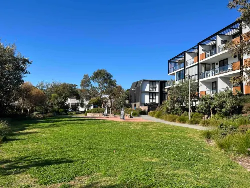 Spacious & Quiet 4BR, 2BA Home Near Sydney Airport, CBD & Beaches -  case vacanza in affitto