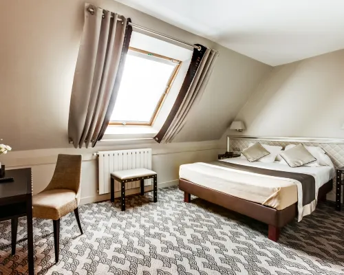Hotel d'Amiens Hotels near Bourse