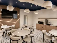 Azimut Hostel -  โฮสเทล