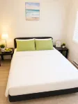 Bright 3BR 2BA Urban Condo | Convenient to King George SkyTrain - 3 stelle