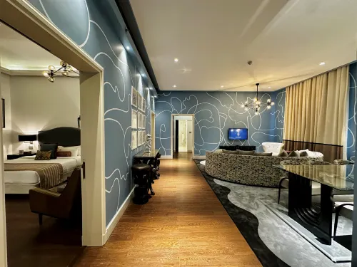The Nishat Hotel Gulberg - موقف سيارات