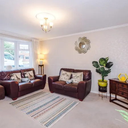 3-Bed Westhoughton | M61 | Driveway Parking