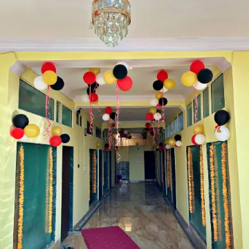 Hotel Datia Comfort Inn Отели в г. Датия