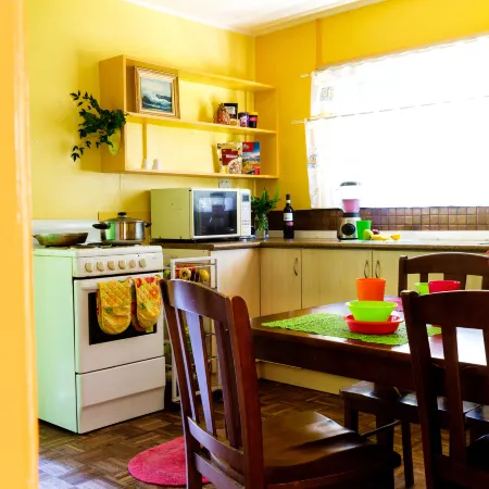 Nature Lovers: Snowy Cottage Escape! Book Direct