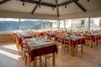 Socalcos do Douro House Hotels in Valença do Douro