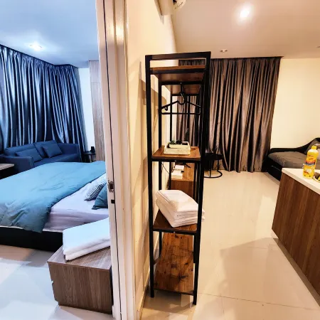 Kozi Square Connecting Room Free Wi-fi & Carpark