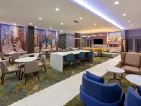 La Quinta Inn & Suites by Wyndham DeSoto Hotels in DeSoto