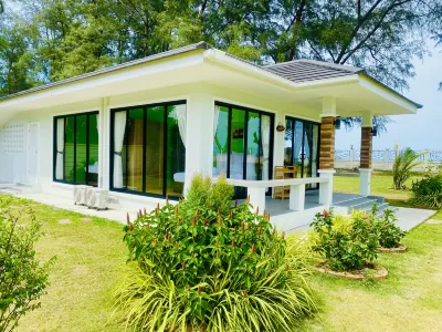 Leelavadee Villa Sea Views Hotels near Wat Yang Yai