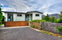 On the Beach 1 のホテル