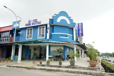 Hotel Shri Putiri Hotels near Masjid Taman Tanjung Puteri Resort