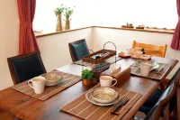 ディズニー徒歩圏｜舞浜駅徒歩7分｜大正浪漫が息づく上質な和洋風貸別荘｜空港アクセス良好「喜楽屋」