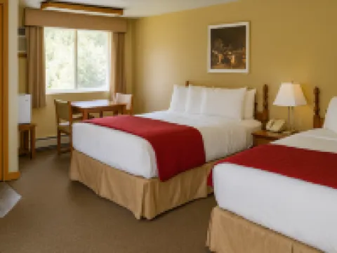 Wilson Lake Inn Hotels in Wilton