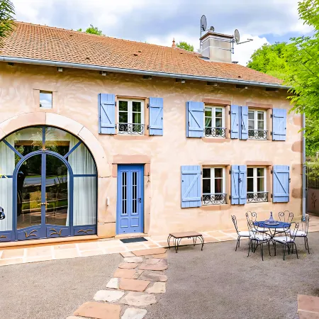 Domaine Macky - Luxury Historic Farmhouse in the Mountains