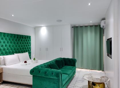 Malrose guesthouse Tours And safaris Windhoek Namibia Airport Shuttle services available