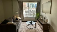 Urban Downtown Condo with Panoramic Views - Alloggi