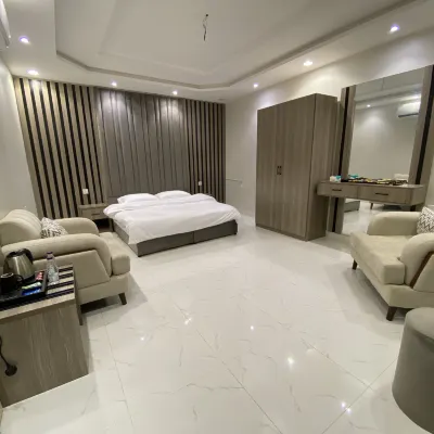 Premium 1-Bedroom Apartment with Private Bathroom in Al Hamdaniyah – J8 Các khách sạn gần Công viên giải trí Dreams Island