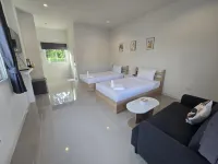 Wae Phak Stay Hostel@Khok Kloi Hotels in Takua Thung