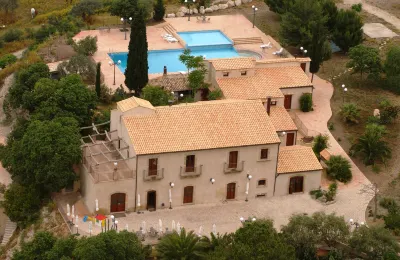 Villa Tasca Farmhouse and Wellnes Hotels in Mirabella Imbaccari
