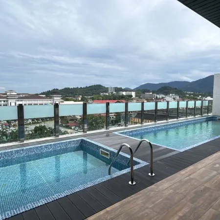 HOTEL SERI WARISAN Отели рядом с достопримечательностью «Бирманский бассейн»