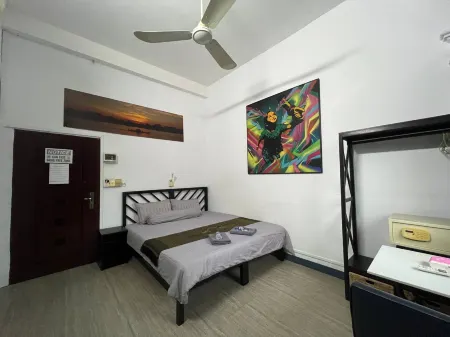 The Eighty8 PP Отели рядом с достопримечательностью «Hong Kong Land»