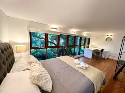 MetaWiseBnB Stylish Loft Studio with Garden in Seaforth Các khách sạn gần Manly Scenic Walkway