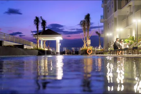 City and Sea view Staycation at Coast Residences