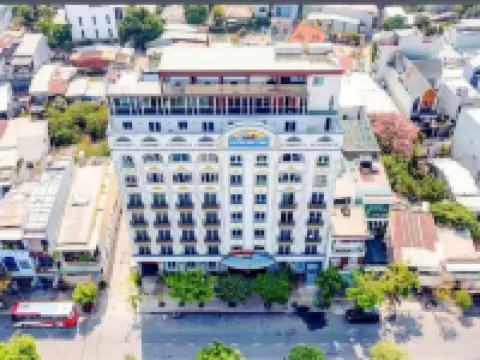 峴港Quan Cuong海灘飯店 山茶半島附近的飯店