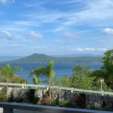 Overlooking Taal Lake Staycation up to 12 pax