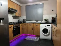 Near City Centre, Free Parking - Homestays