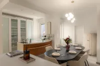 Como Cityview Apartment by Aura Luxury Collection