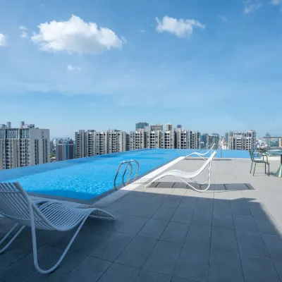 雲棲酒店(MERIDIAN Inn RESIDENCE) 鄰近飛金邊的酒店