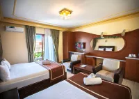 Sunny Side Suites by HolidayKeys