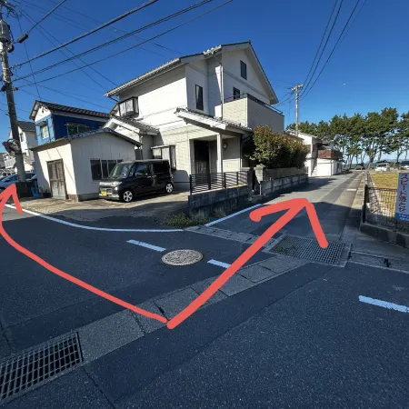 2LDK with Matsubara and the ocean right in front of you. The perfect loc