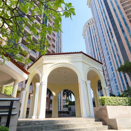 Casa Menuchah @ Venice Luxury Residences, near BGC and Airport