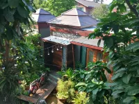 Glorilla Amphawa Riverside - 2つ星