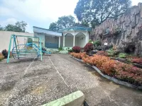 Rehat at Linggarjati - Kuningan - Wifi