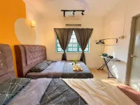 Kota 48A 8pax|3minsdrivetoJonker|TownArea by YeeStay - Villas