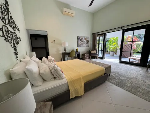 Stunning Lux Villa w Ocean Views - 4 estrellas