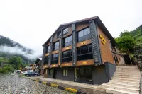 doga boutique hotel - parking