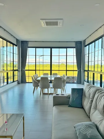 รูปภาพของชมนก ชมนา พูลวิลล่า